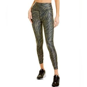 GOOD AMERICAN NWT Core Power Legging in Sea Turtle Zebra